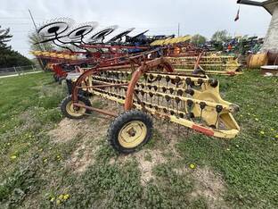 1980 New Holland ROLABAR 258