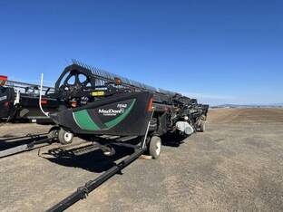 2020 MacDon Industries FD140