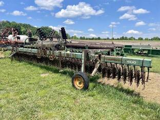 John Deere 400