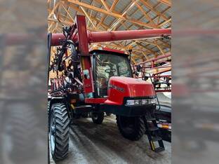 2013 Case IH PATRIOT 3330