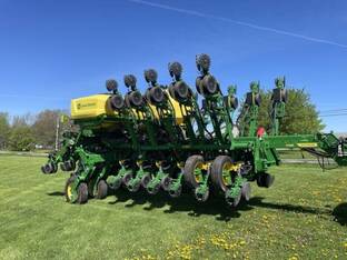 2023 John Deere 1795