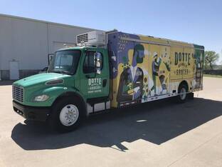 2006 Freightliner BUSINESS CLASS M2 106