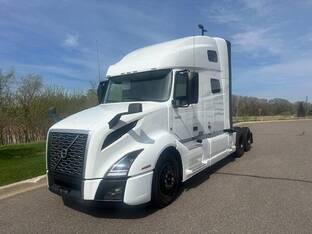 2022 Volvo VNL64T760