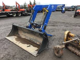 2017 New Holland 845TL