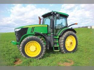 2013 John Deere 7230R