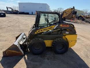 2017 New Holland L220