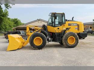 2020 Komatsu WA200-8