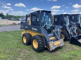 2022 John Deere 324G