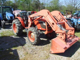 Kubota M8540DT