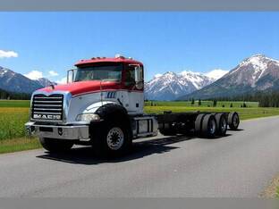2012 Mack GRANITE GU813
