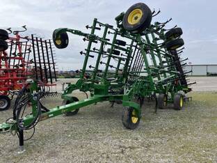 2023 John Deere 2230