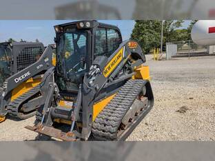 2021 New Holland C337