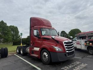 2022 Freightliner CASCADIA 126
