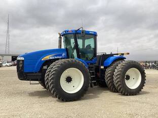 2009 New Holland T9020
