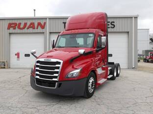 2022 Freightliner CASCADIA 126
