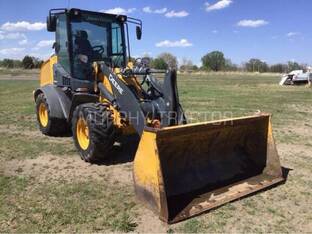 2022 John Deere 324L