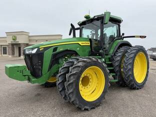 2023 John Deere 8R 230