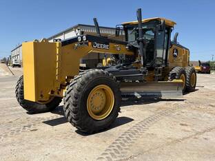 2023 John Deere 672GP