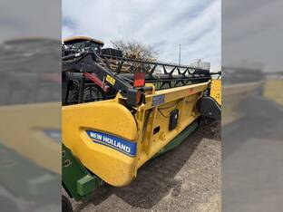 2013 New Holland 880CF-35