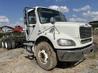 2010 Freightliner BUSINESS CLASS M2 112