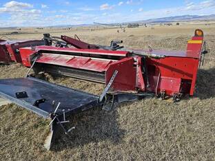 2015 MacDon Industries R85