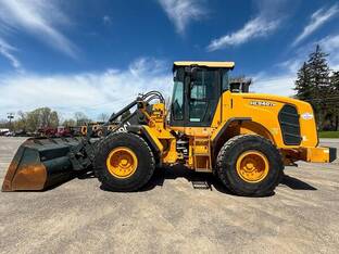 2017 Hyundai HL940TM