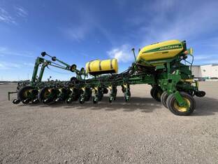 2006 John Deere 1770NT