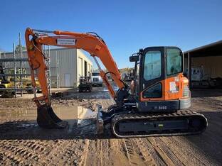 2021 Doosan DX85R-3