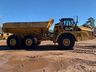2015 Caterpillar 740B