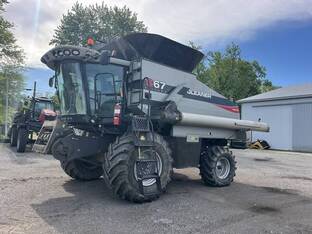 2013 Gleaner S67