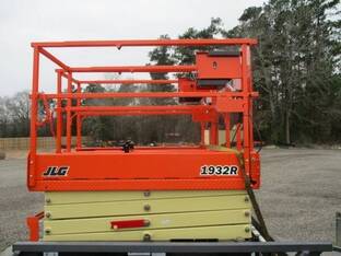 2018 JLG 1932R