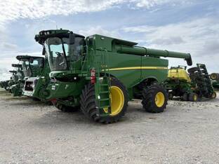 2024 John Deere S790