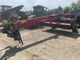 2017 New Holland 310