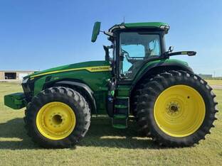 2023 John Deere 8R 370