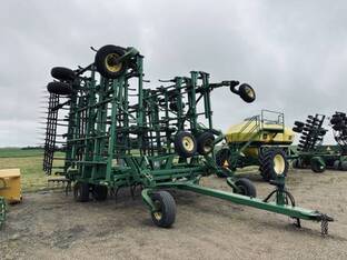 2008 John Deere 2210