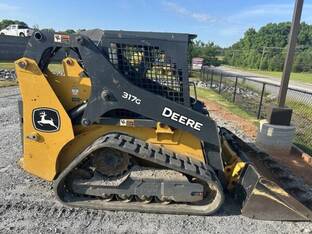 2022 John Deere 317G