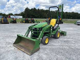 2019 John Deere 1025R