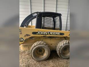 2002 John Deere 250