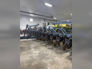 1994 Kinze 2600