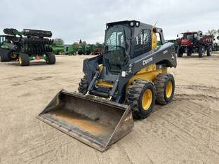 2021 John Deere 330G
