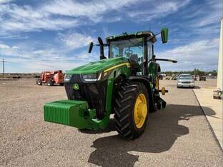 2023 John Deere 8R 250