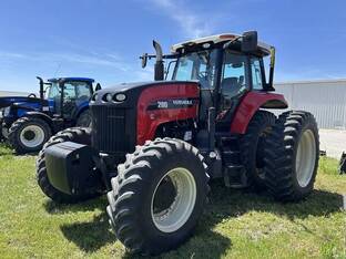 2010 Versatile 280