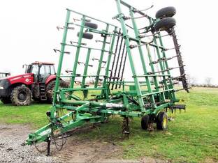 2010 John Deere 2210