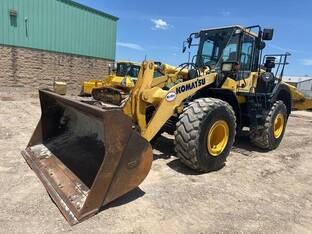 2018 Komatsu WA380-8