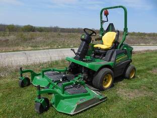 2019 John Deere 1570