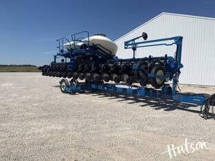 2015 Kinze 3660