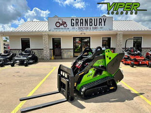 2024 VIPER LOADERS V1300X W/ PALLET FORKS.