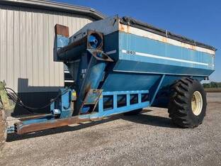 1990 Kinze 840