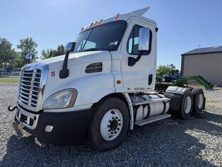 2011 Freightliner CASCADIA 125