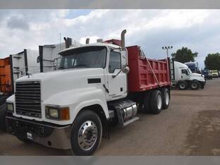 2012 Mack PINNACLE CHU613